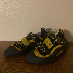 La Sportiva - Miura VS Climbing Shoe